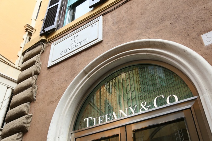 TIFFANY NOC V ŘÍMĚ
