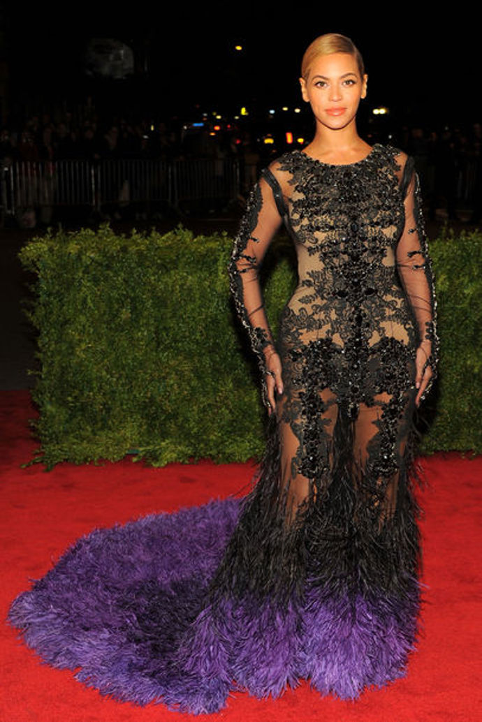 Met GALA 2012: Kdo v čem zazářil či shořel na červeném koberci?