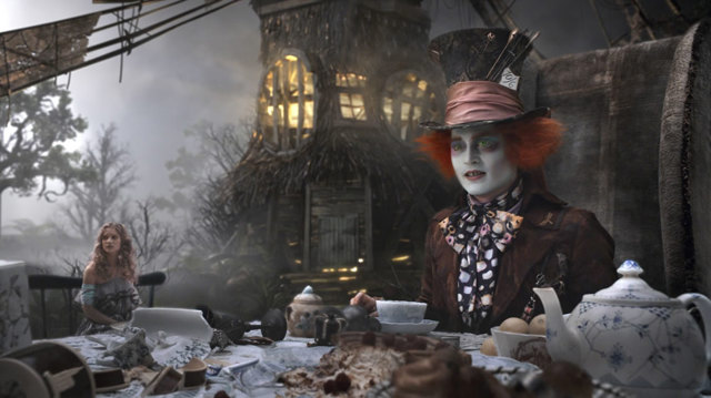Alice-in-Wonderland-Mia-Wasikowska-and-Johnny-Depp Alice-in-Wonderland-Mia-Wasikowska-and-Johnny-Depp