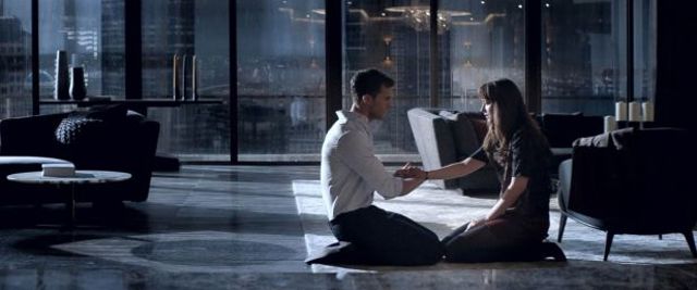 HT Fifty Shades Darker MEM 170103 31x13 1600 d9439