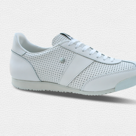 Must have: Sneakers & botasky