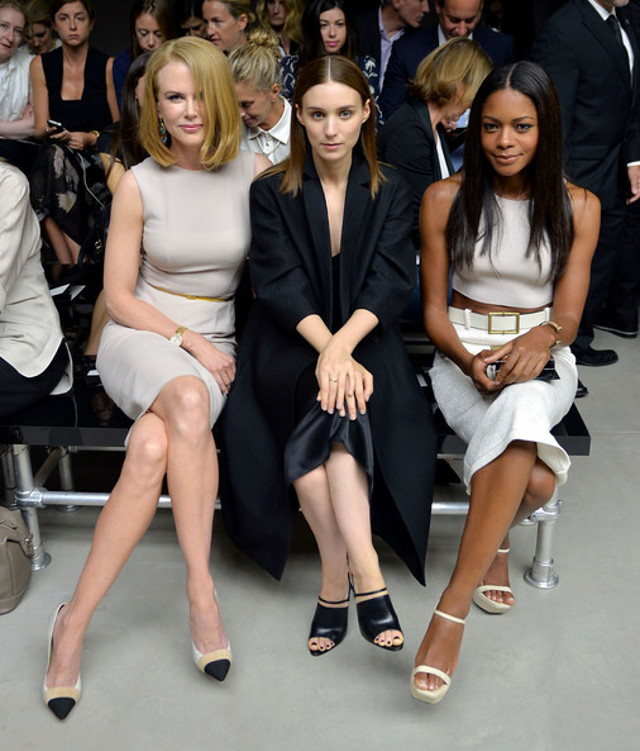 CalvinKleinCollectionFrontRowMercedes5upEbetmDg5l CalvinKleinCollectionFrontRowMercedes5upEbetmDg5l