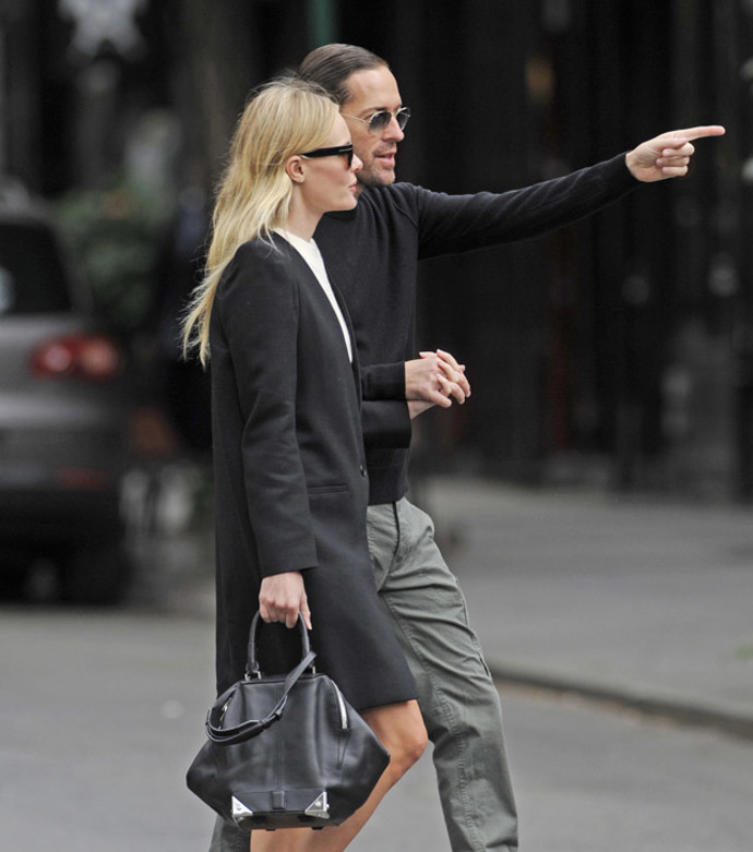 Miliony kabelek Kate Bosworth