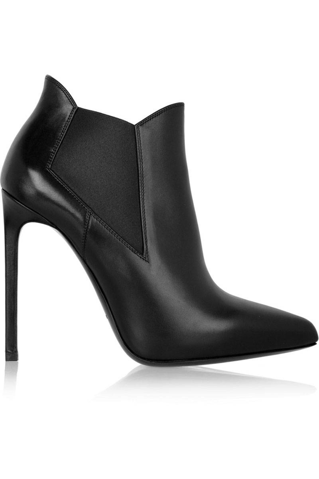 hbz-classic-shoes-to-own-06-ankleboots-saint-laurent-nap-lg hbz-classic-shoes-to-own-06-ankleboots-saint-laurent-nap-lg