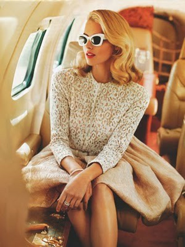 airplane_gal airplane_gal