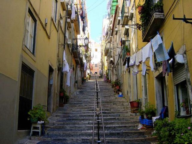 Alfama 1024x768 b769a Alfama 1024x768 b769a
