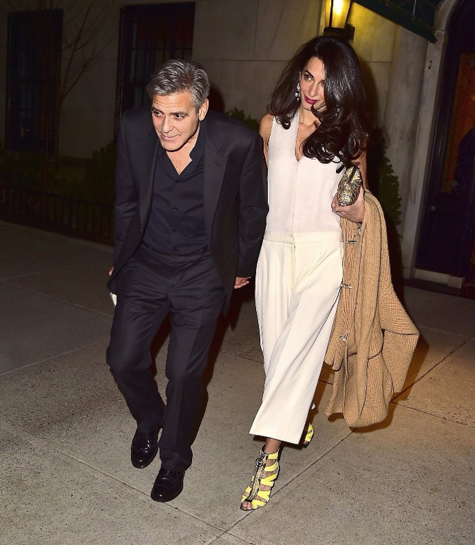 60 fashion momentů Amal Clooney
