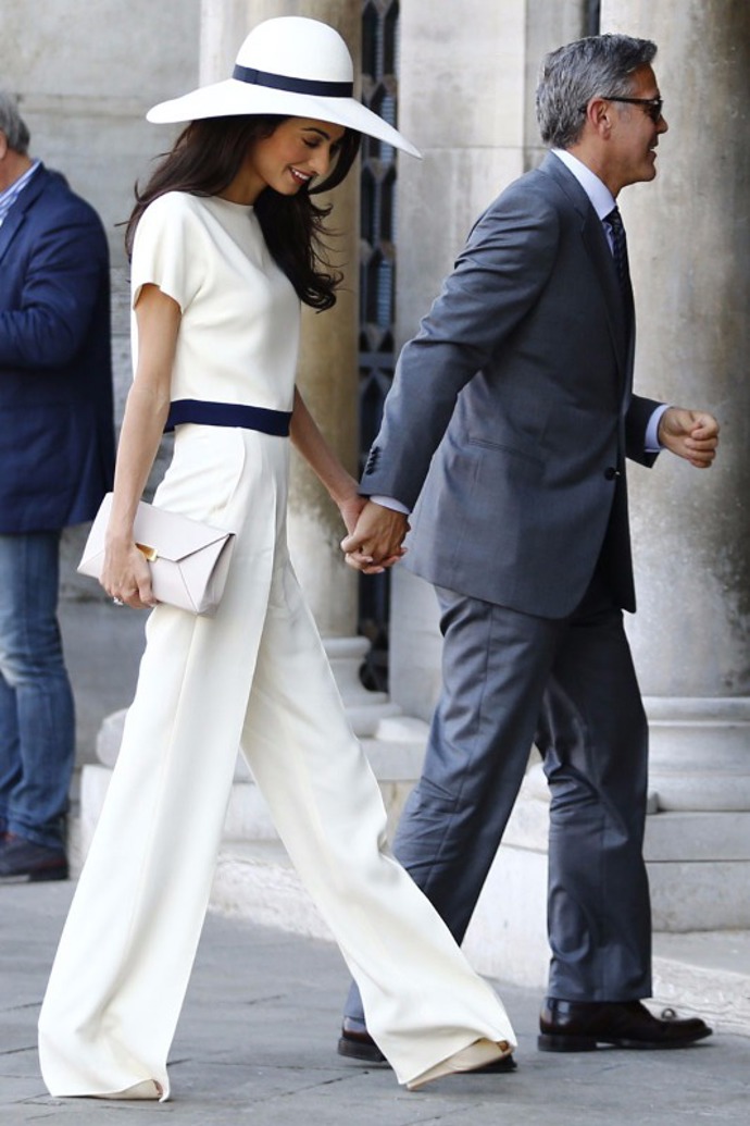 60 fashion momentů Amal Clooney