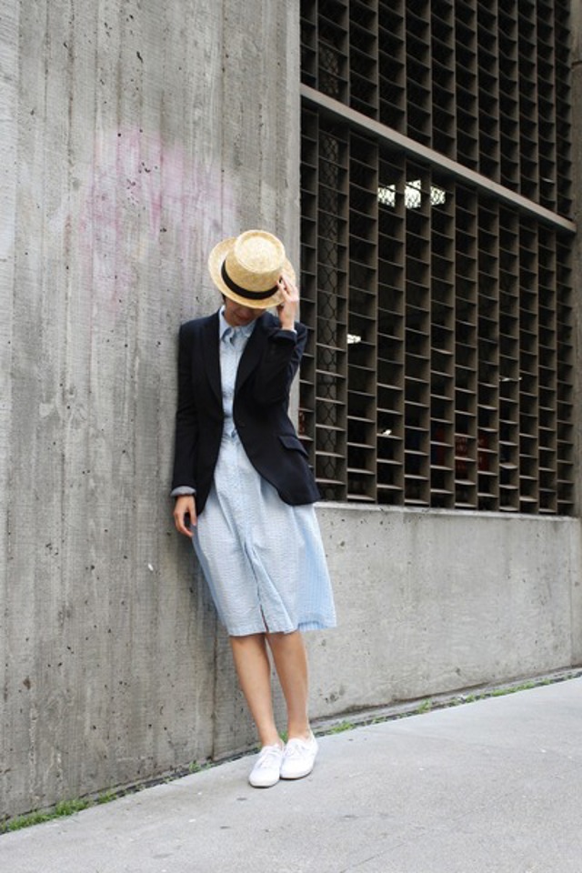 blue-dress-white-keds-shoes-blue-zara-blazer_400 blue-dress-white-keds-shoes-blue-zara-blazer_400