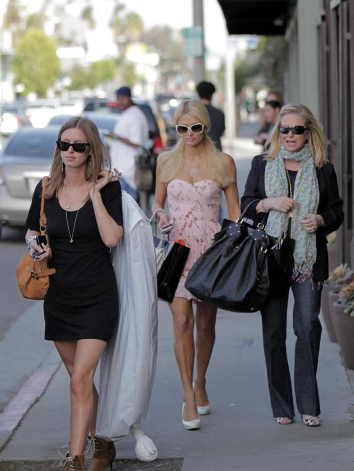 Kathy, Paris a Nicky Hilton