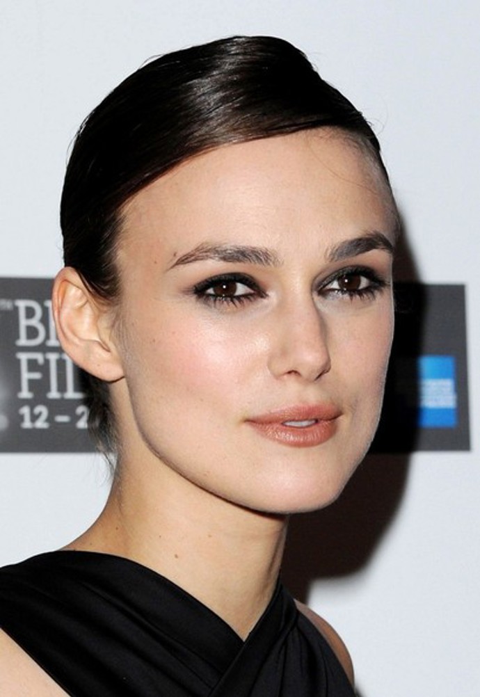 Nový trend: chic účes podle Keiry Knightley