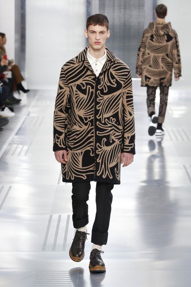 Catwalk Louis Vuitton Fall Winter 2015 16 Men Collection Paris Fashion Week 66e26 Catwalk Louis Vuitton Fall Winter 2015 16 Men Collection Paris Fashion Week 66e26