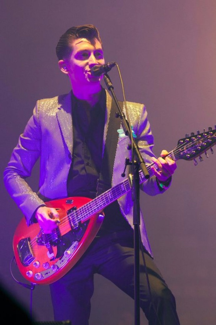 Alex Turner dostal nás i celý Berlín