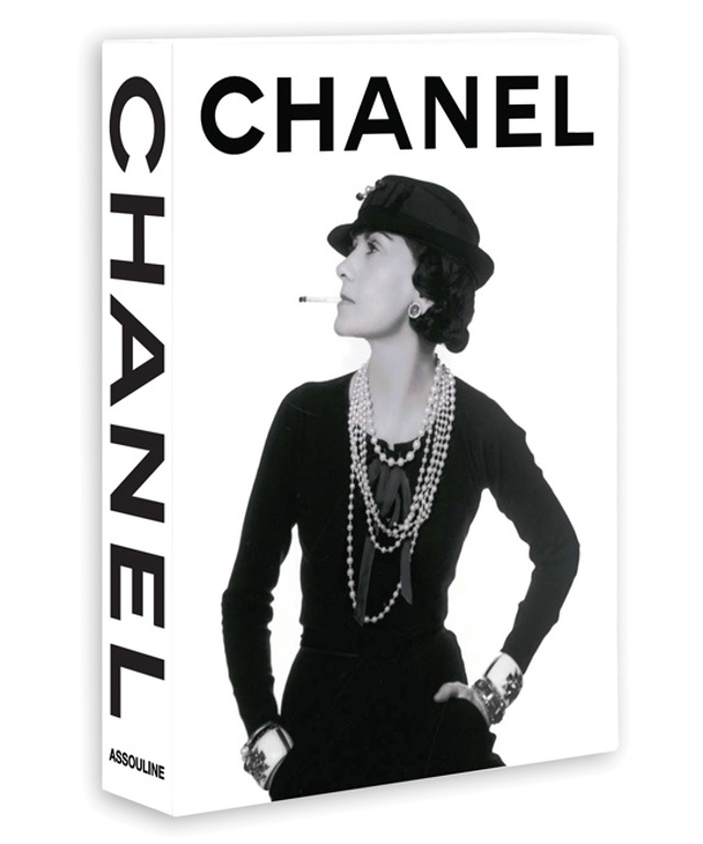 chanel_3_books