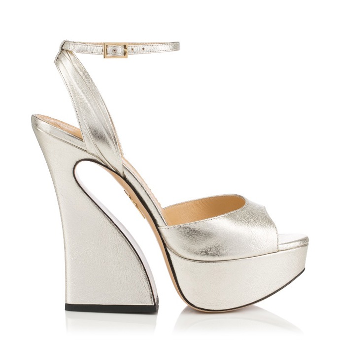 20 věcí, které byste měli vědět o Charlotte Olympia