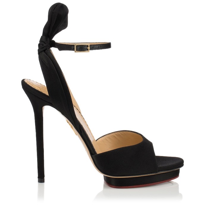 20 věcí, které byste měli vědět o Charlotte Olympia
