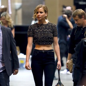 Top pošitý perličkami, originální kabelka a může se na večírek! Top s korálky, Riverisland.com, 835 korun Top pošitý perličkami, originální kabelka a může se na večírek! Top s korálky, Riverisland.com, 835 korun