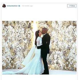 Kim a Kanye West a jejich květinová opulentní výzdoba Kim a Kanye West a jejich květinová opulentní výzdoba
