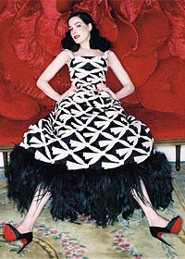 Králotvna stylu Dita von Teese