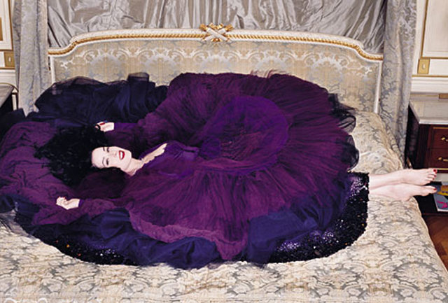 Králotvna stylu Dita von Teese