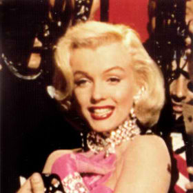 Italian bob v podání Marilyn Monroe Italian bob v podání Marilyn Monroe