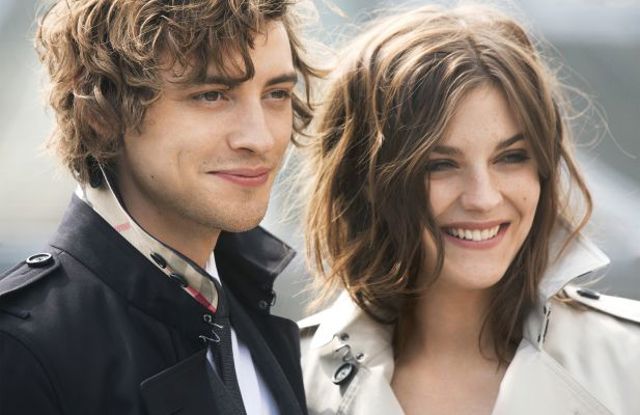 2016 MR BURBERRY BTS PR EXCLUSIVES RGB CROPPED 05 6123c