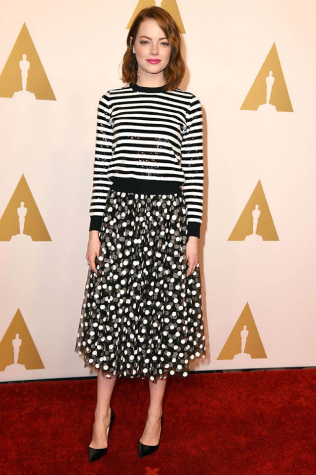 K jinak vzorované sukni jako Emma Stone. K jinak vzorované sukni jako Emma Stone.