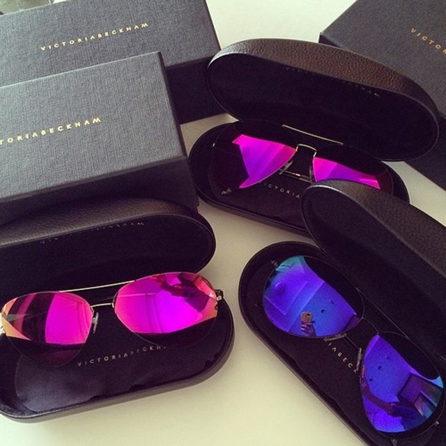 la modella mafia Victoria Beckham Spring Summer 2014 color mirrored sunglasses 5b5f8