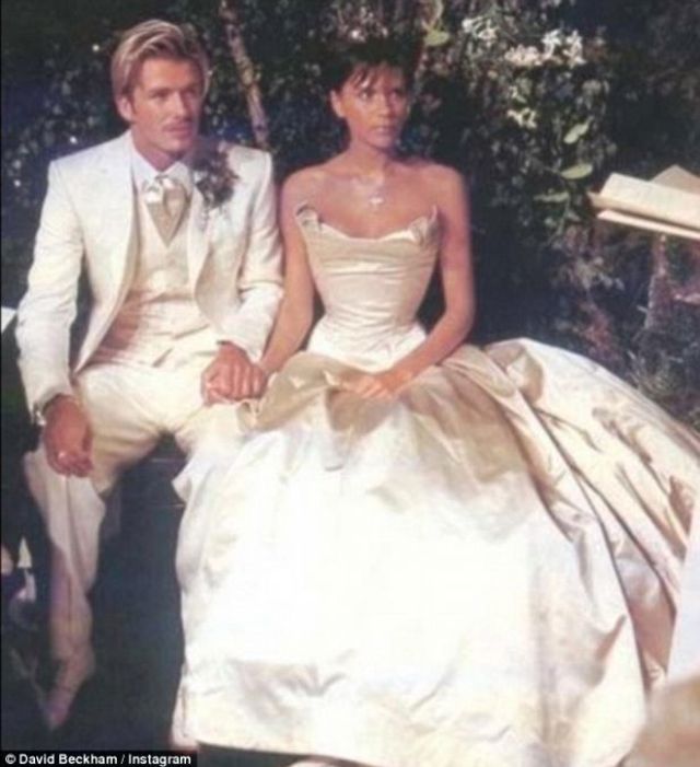 35EEDC7100000578 3673283 The image of love Victoria and David Beckham brand DVB were cele a 92 1467629410361 fd48c