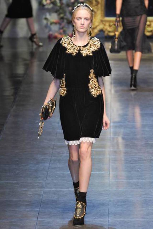 elle-dolce-gabbana-fall-2012-runway-baroque-dress-xln-lgn elle-dolce-gabbana-fall-2012-runway-baroque-dress-xln-lgn
