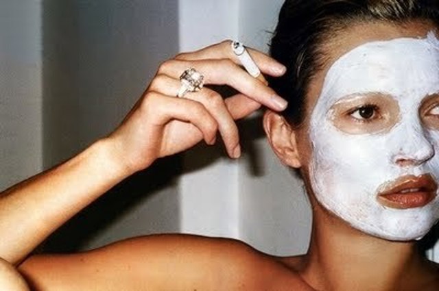 cigarette face mask kate moss model pretty Favim.com 214210 c4602 cigarette face mask kate moss model pretty Favim.com 214210 c4602