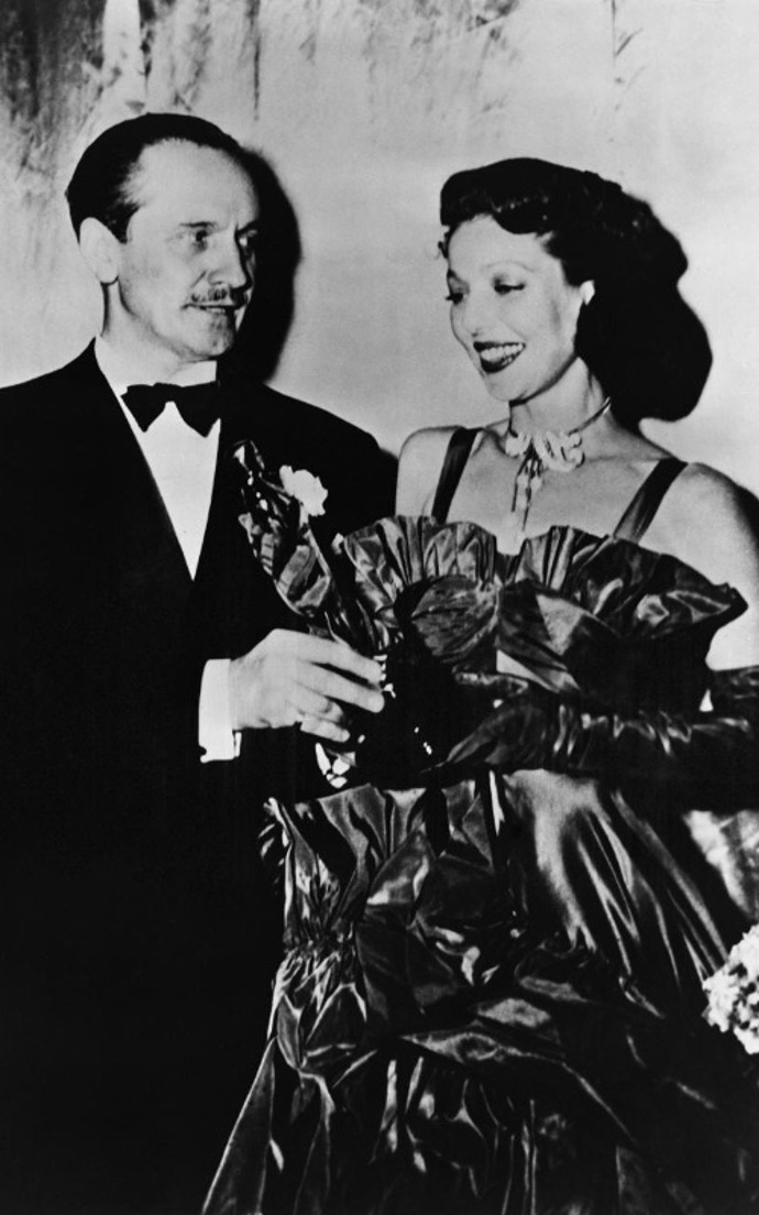 1948 - Loretta Young v šatech návrháře Adriana