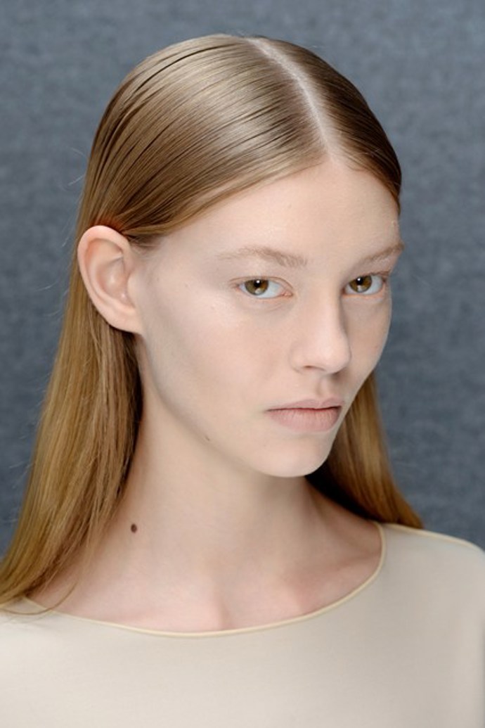 HAIR TREND: Uhlazený vzhled