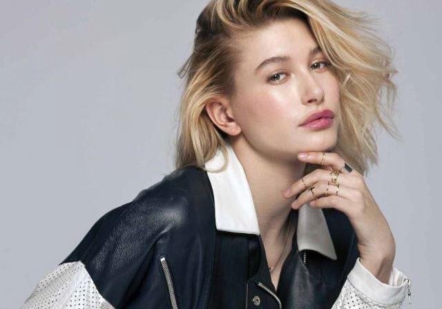 Hailey Baldwin f74d1