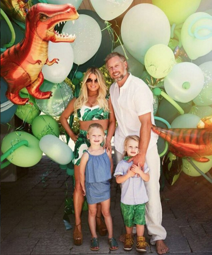 @jessicasimpson