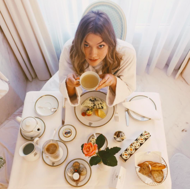 Karlie Kloss caj 6fc2f Karlie Kloss caj 6fc2f