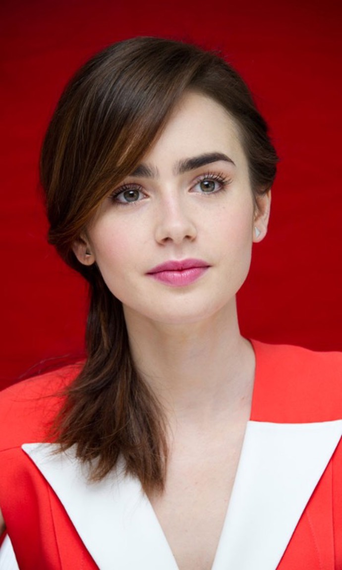 Lily Collins