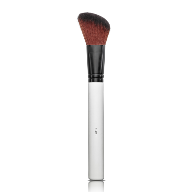 Lily_Lolo_Angled_Blush_Brush_1391765074 Lily_Lolo_Angled_Blush_Brush_1391765074