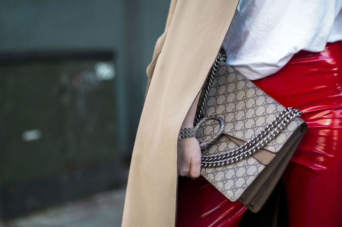 Kabelky na fashion weeku v Miláně a Londýně