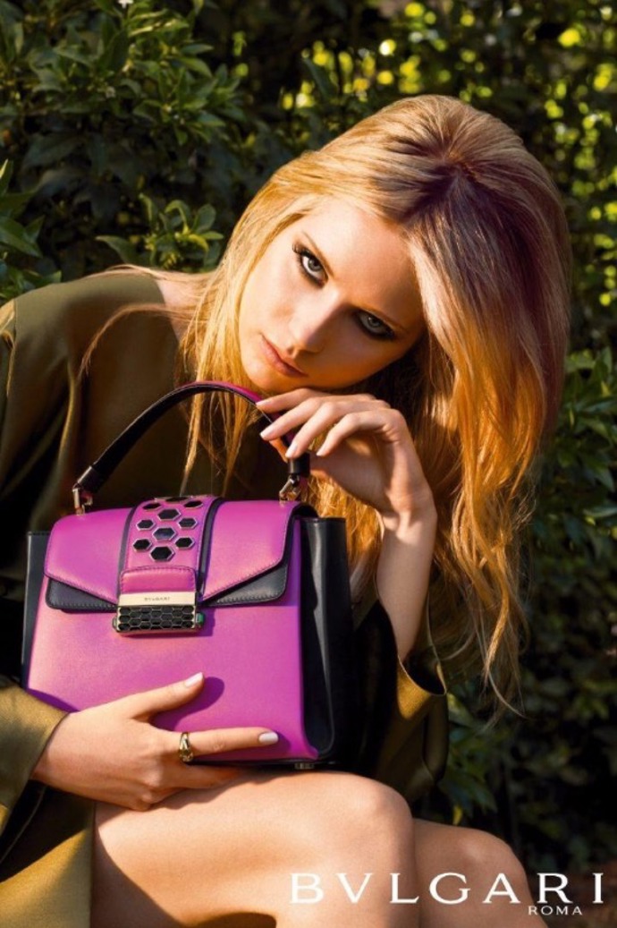 Lottie Moss v kampani Bulgari