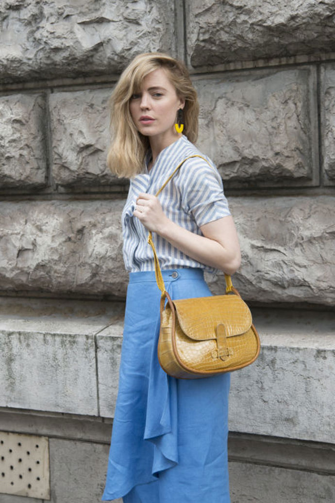 S volány jako Melissa George.
