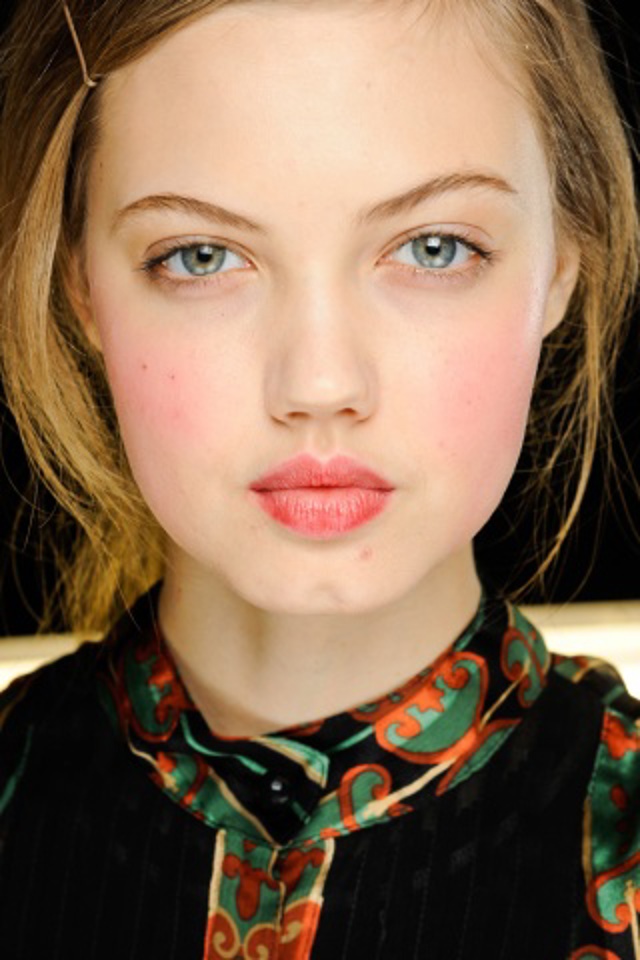 Michael-Kors-Fall-2012-beauty-Lindsey-Wixson