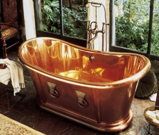 Mike Tyson Bathtub 05902 Mike Tyson Bathtub 05902