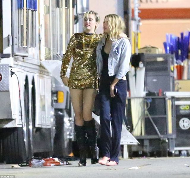 mileycyrusXstellamaxwell 4b7ab