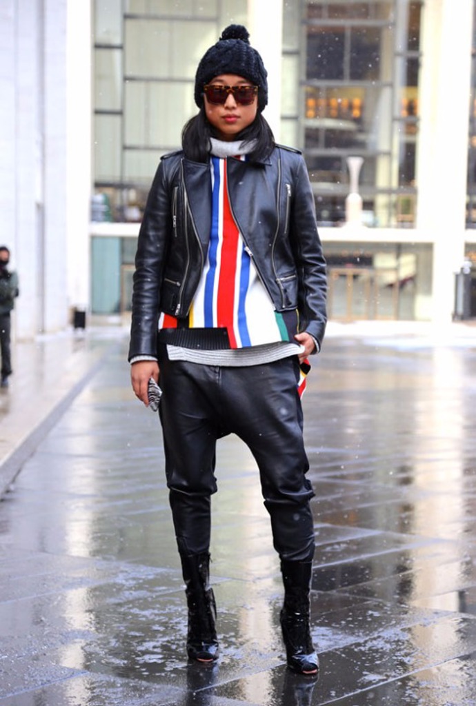 I ke sportovnějším kombinacím se vám bude hodit. Zkuste to jako Margaret Zhang.