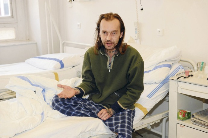 Recidivista si z bytu rodiny Heleny Třeštíkové několikrát odnesl tajně věci. Na druhou stranu přinesl Heleně evropského Oscara za nejlepší dokument. 