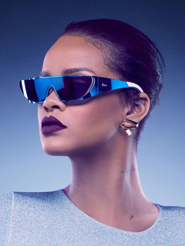 Rihanna Dior Sunglasses 2016 Photos01 6427f