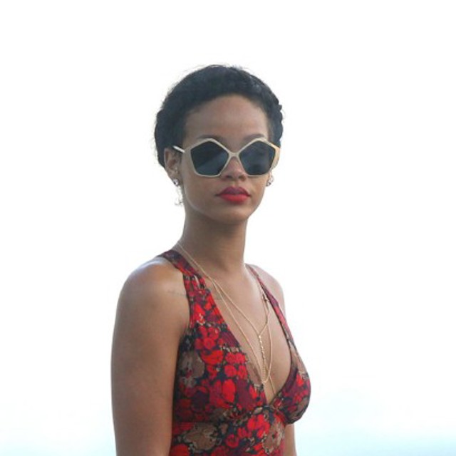 Rihanna_Miu-Miu_2294753a