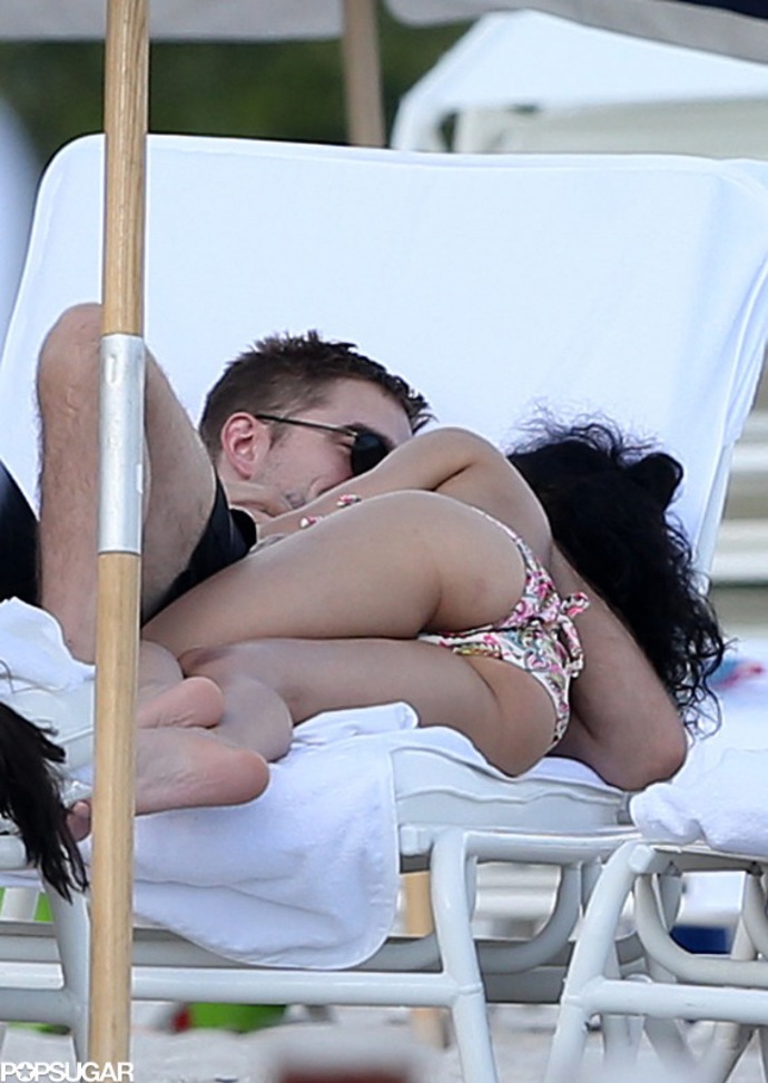 Herec Robert Pattinson a zpěvačka FKA Twigs