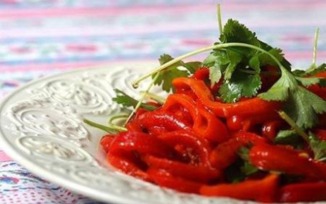 salat cervene papriky 6e448 salat cervene papriky 6e448